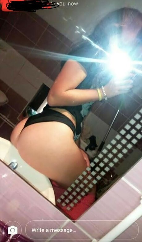 Foto di nudo di fuga di OnlyFans di Leskovac
