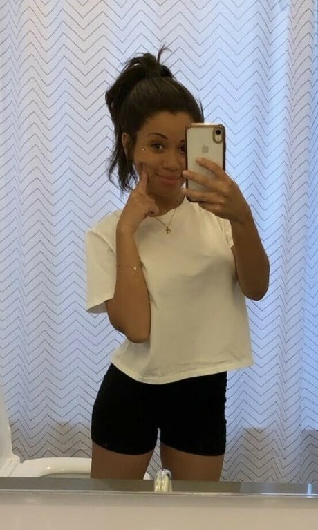 Foto di nudo di fuga di OnlyFans di Ericka Bozeman