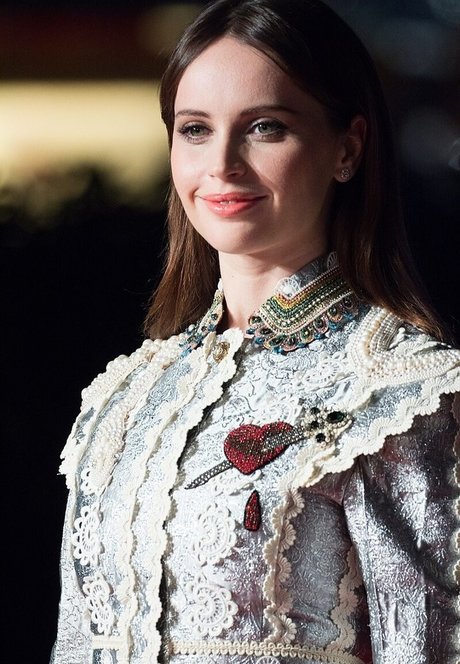 Foto di nudo di fuga di OnlyFans di Felicity Jones