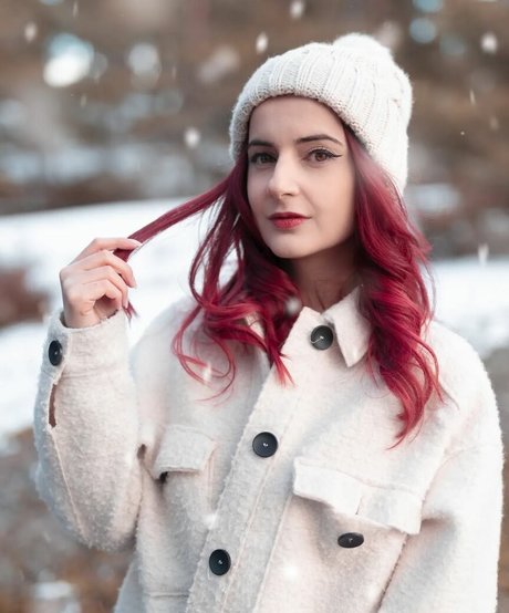 Anniefuchsia