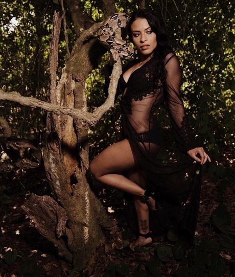 Zelina Vega