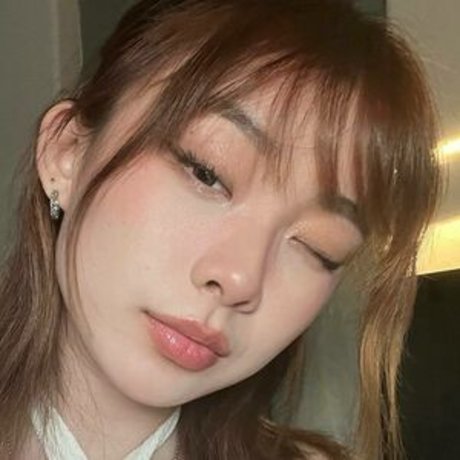 Foto di nudo di fuga di OnlyFans di Pipluptiny