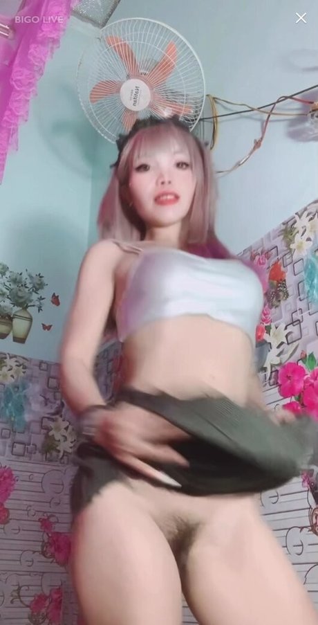 Foto di nudo di fuga di OnlyFans di Bigo Live