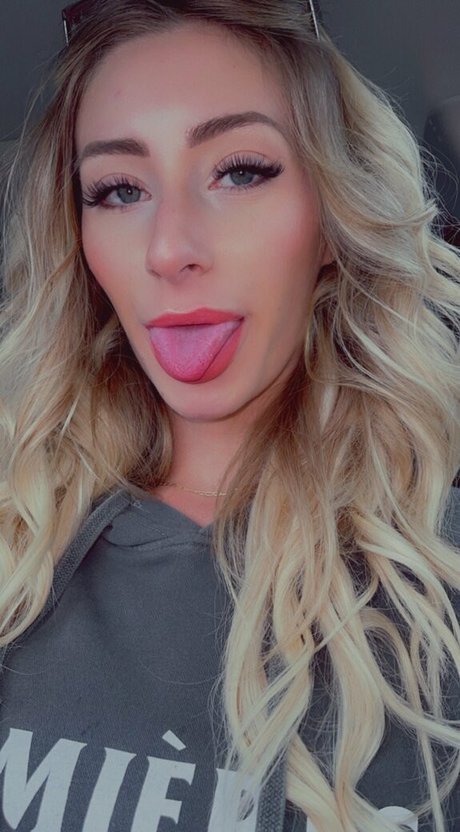 Foto di nudo di fuga di OnlyFans di Kattkennedy