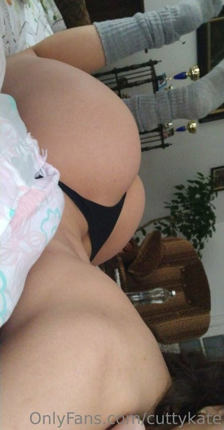 Foto di nudo di fuga di OnlyFans di Cuttykate