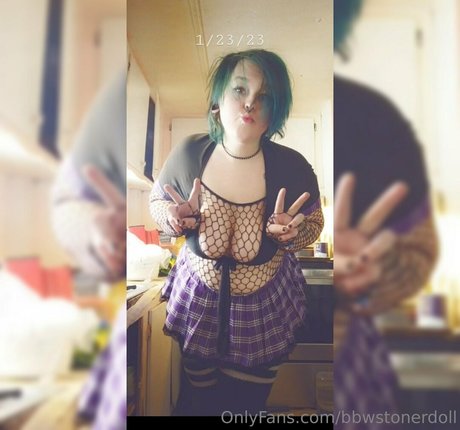 Foto di nudo di fuga di OnlyFans di Lilbbwstoner
