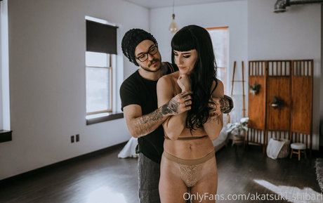 Foto di nudo di fuga di OnlyFans di Akatsukishibari