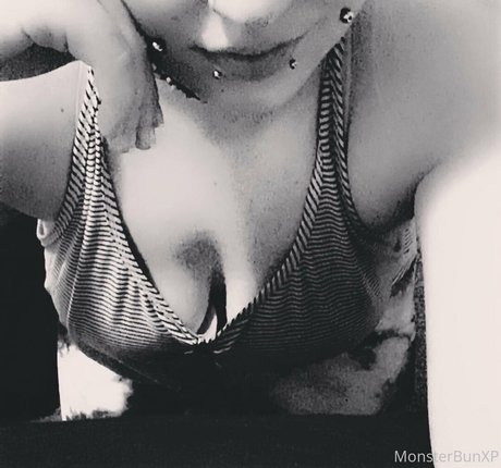 Foto di nudo di fuga di OnlyFans di Monsterbun42