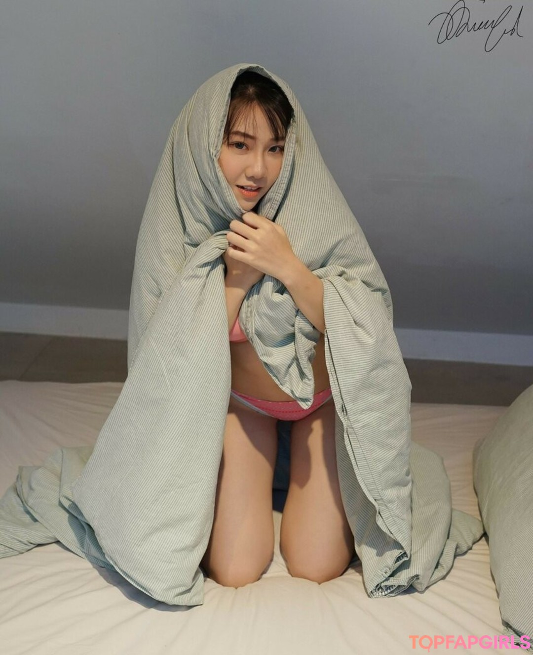 Foto di nudo di fuga di OnlyFans di Jenadammaya #1022