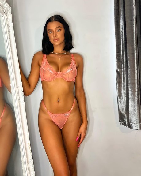 Foto di nudo di fuga di OnlyFans di Louiseereid