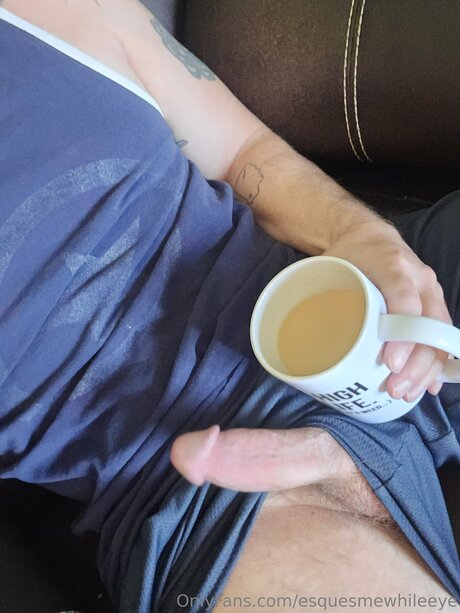 Foto di nudo di fuga di OnlyFans di Esquesmewhileeye