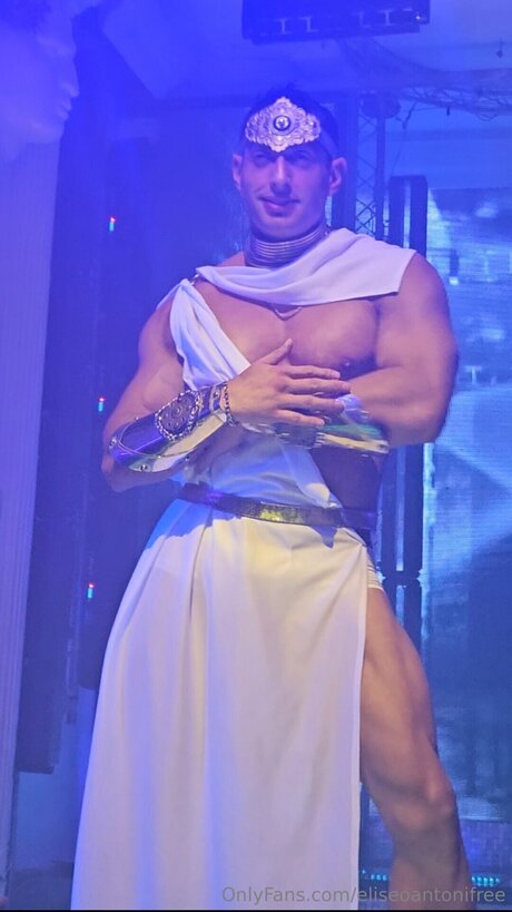 Foto di nudo di fuga di OnlyFans di Eliseoantonifree