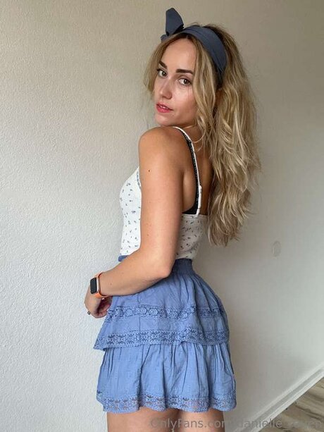 Foto di nudo di fuga di OnlyFans di Danielle Raven