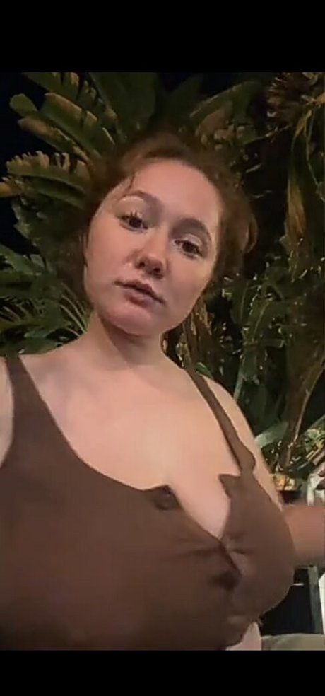 Emma Kenney