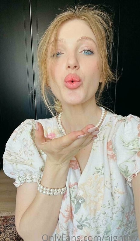 Foto di nudo di fuga di OnlyFans di Nightlyy