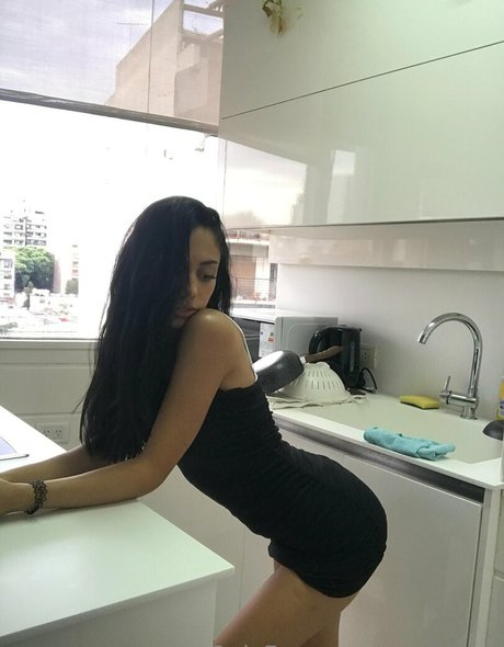 Foto di nudo di fuga di OnlyFans di Melina Lox