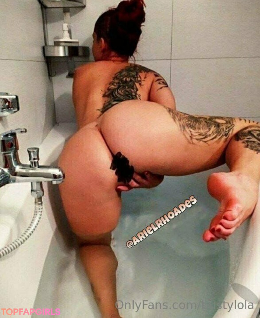 Foto di nudo di fuga di OnlyFans di Bustylola #1166