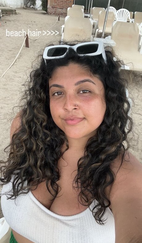 Foto di nudo di fuga di OnlyFans di Lucia Yanez