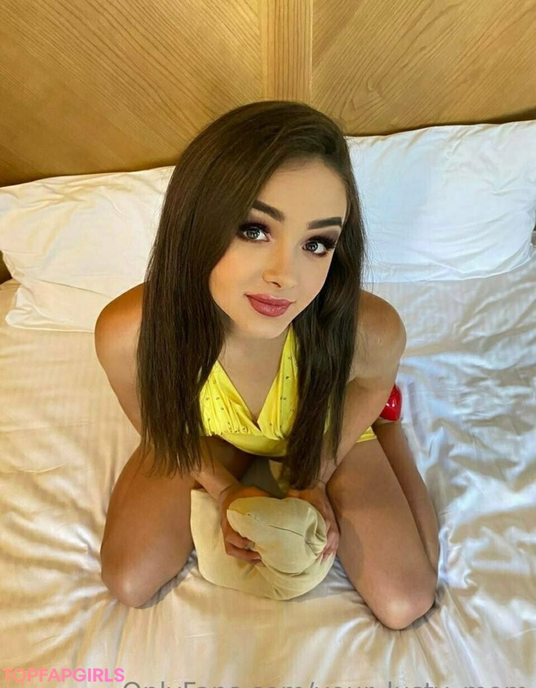 Foto di nudo di fuga di OnlyFans di Yourlustymom #1178