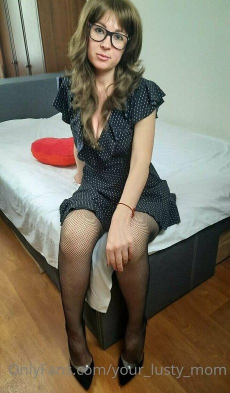 Your_lusty_mom
