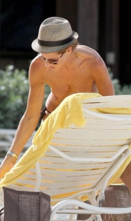 Foto di nudo di fuga di OnlyFans di Trinny Woodall