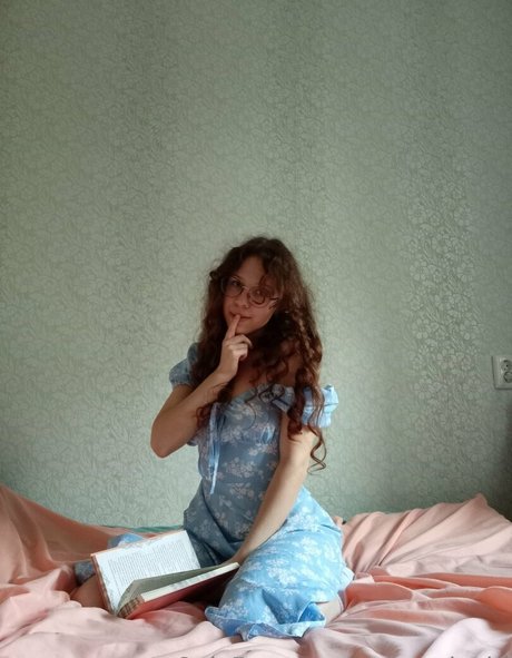 Foto di nudo di fuga di OnlyFans di Maycurlygirl