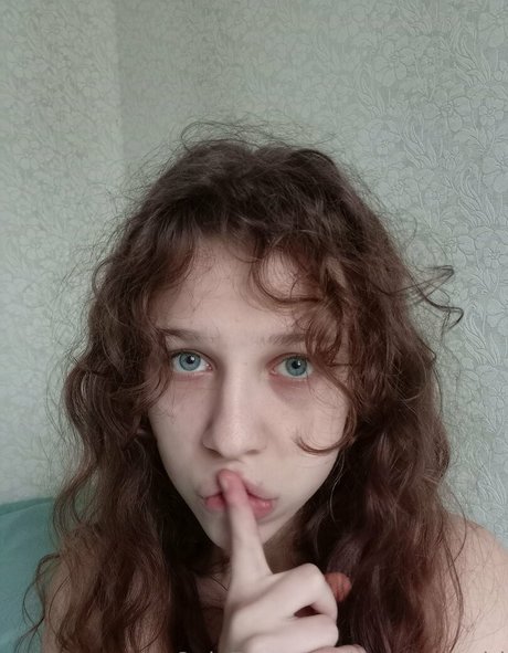 Foto di nudo di fuga di OnlyFans di Maycurlygirl