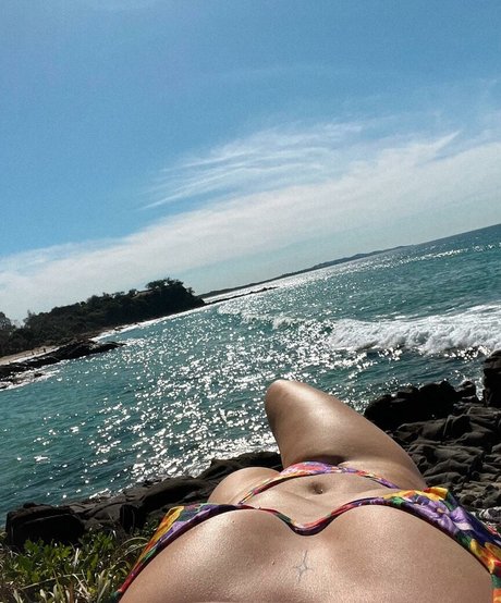 Foto di nudo di fuga di OnlyFans di Strawbitty