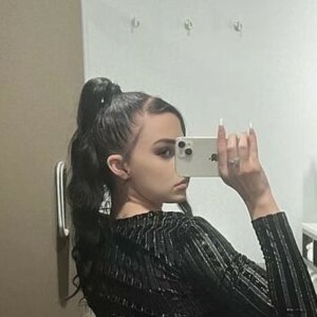 Foto di nudo di fuga di OnlyFans di Missrichand