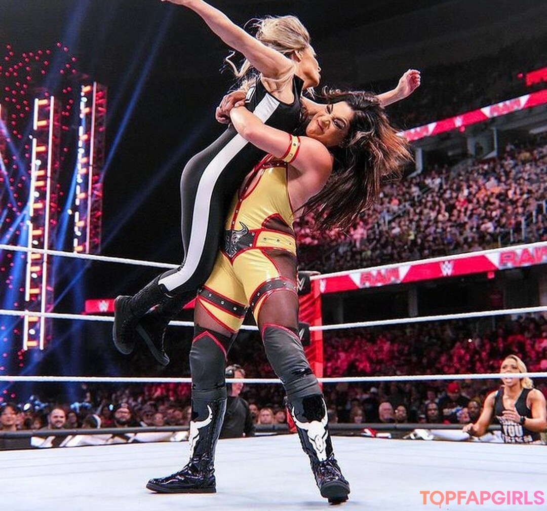 Foto di nudo di fuga di OnlyFans di Trish Stratus #1085