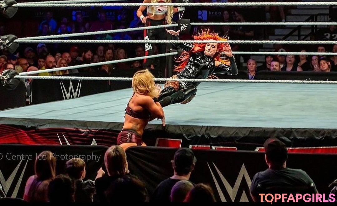 Foto di nudo di fuga di OnlyFans di Trish Stratus #1174