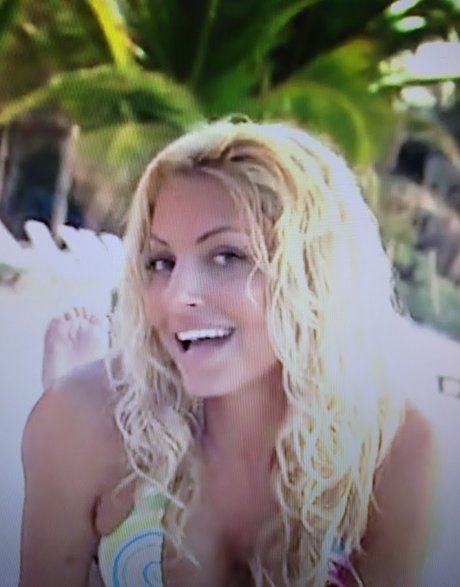 Foto di nudo di fuga di OnlyFans di Trish Stratus
