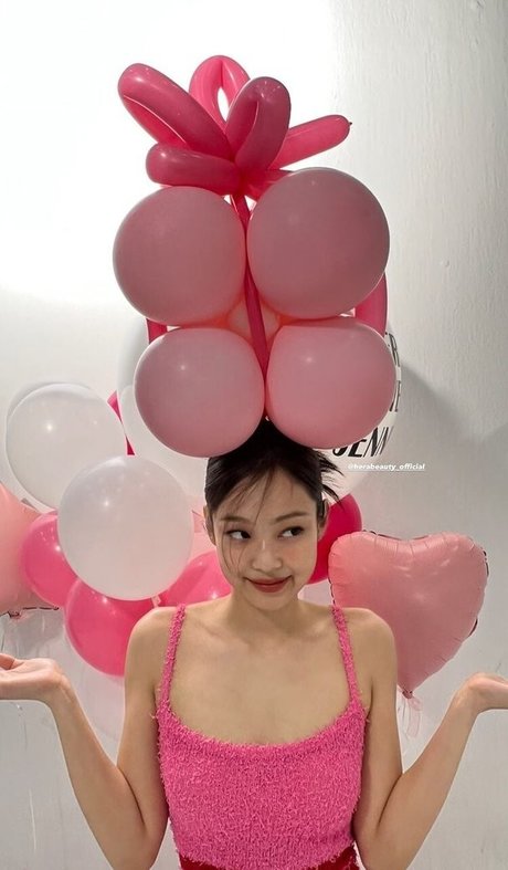 Foto di nudo di fuga di OnlyFans di Jennie