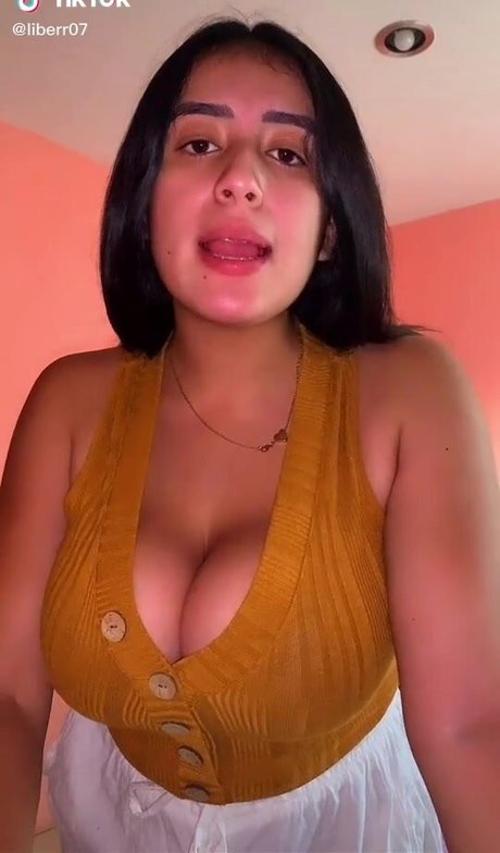 Foto di nudo di fuga di OnlyFans di Baelib