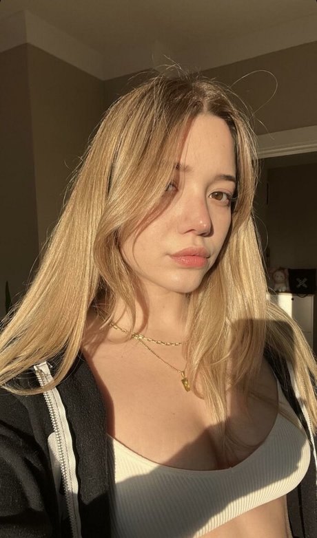 Foto di nudo di fuga di OnlyFans di Miafitz