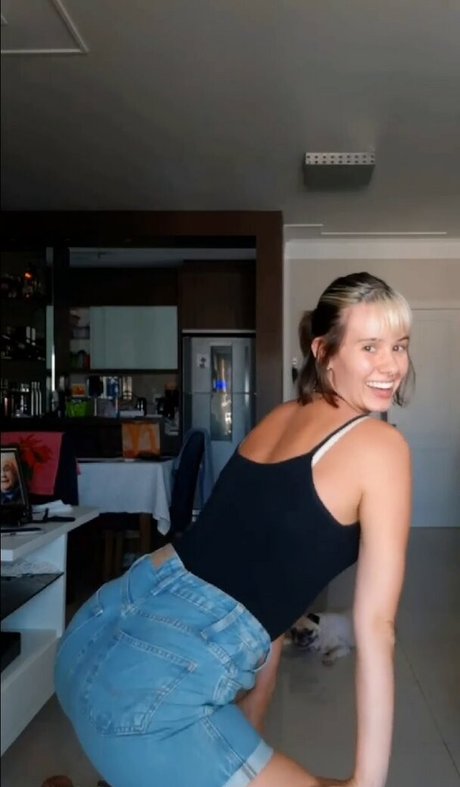 Julia K Barni