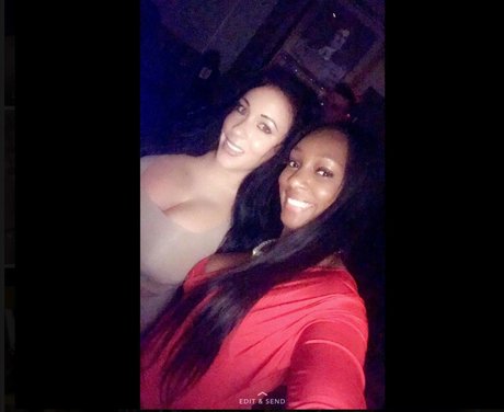 Foto di nudo di fuga di OnlyFans di Kelly Louise Sheridan