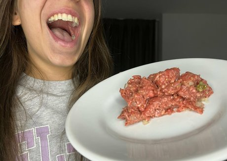 Foto di nudo di fuga di OnlyFans di Giuliasmouth