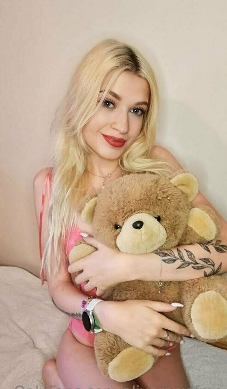 Foto di nudo di fuga di OnlyFans di Aliyarowefree