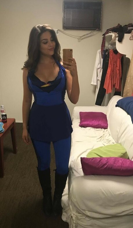 Kira Kosarin