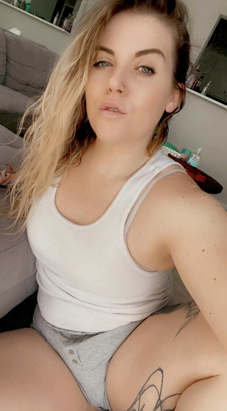 Foto di nudo di fuga di OnlyFans di Thebedr00mbully