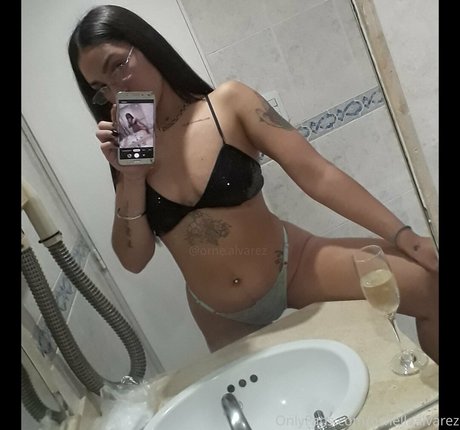 Foto di nudo di fuga di OnlyFans di Ornellaalvarez