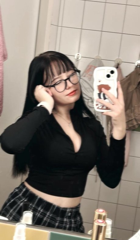 Foto di nudo di fuga di OnlyFans di Jouerdis