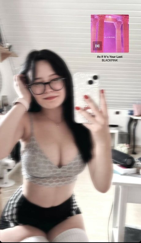 Foto di nudo di fuga di OnlyFans di Jouerdis