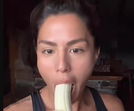 Foto di nudo di fuga di OnlyFans di Megan Batoon