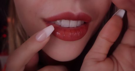 Frivolousfox Asmr