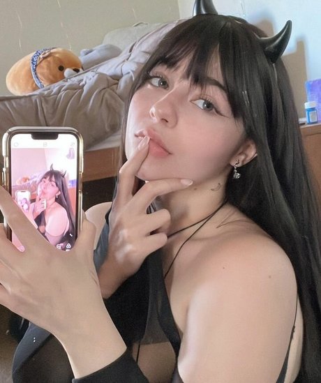 Foto di nudo di fuga di OnlyFans di Sugashi
