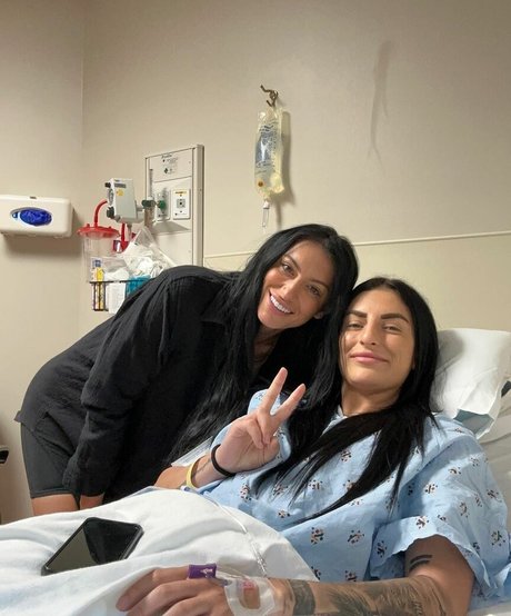 Sonya Deville