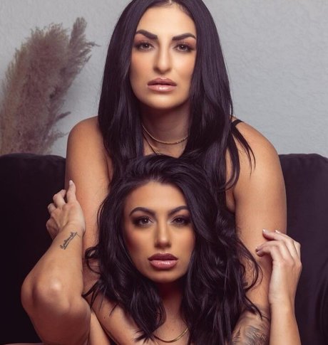 Foto di nudo di fuga di OnlyFans di Sonya Deville