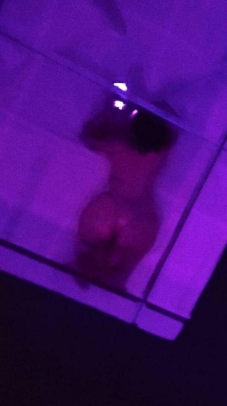 Foto di nudo di fuga di OnlyFans di Fefefer